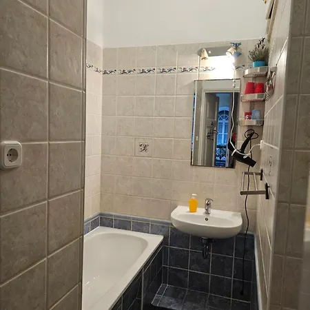 Danube Bridge 公寓 *