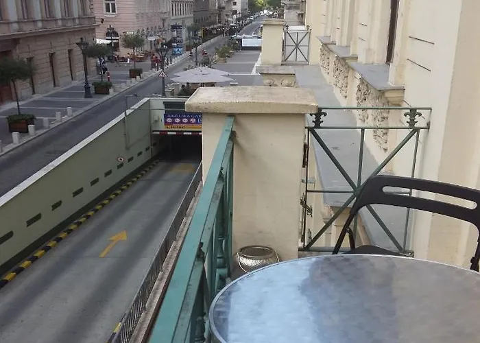 Danube Bridge 아파트